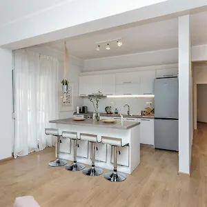 Cataleya #colony Center Apartment